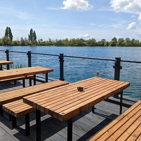 Chichester Lakeside Self-Catering Holiday Home Exterior photo