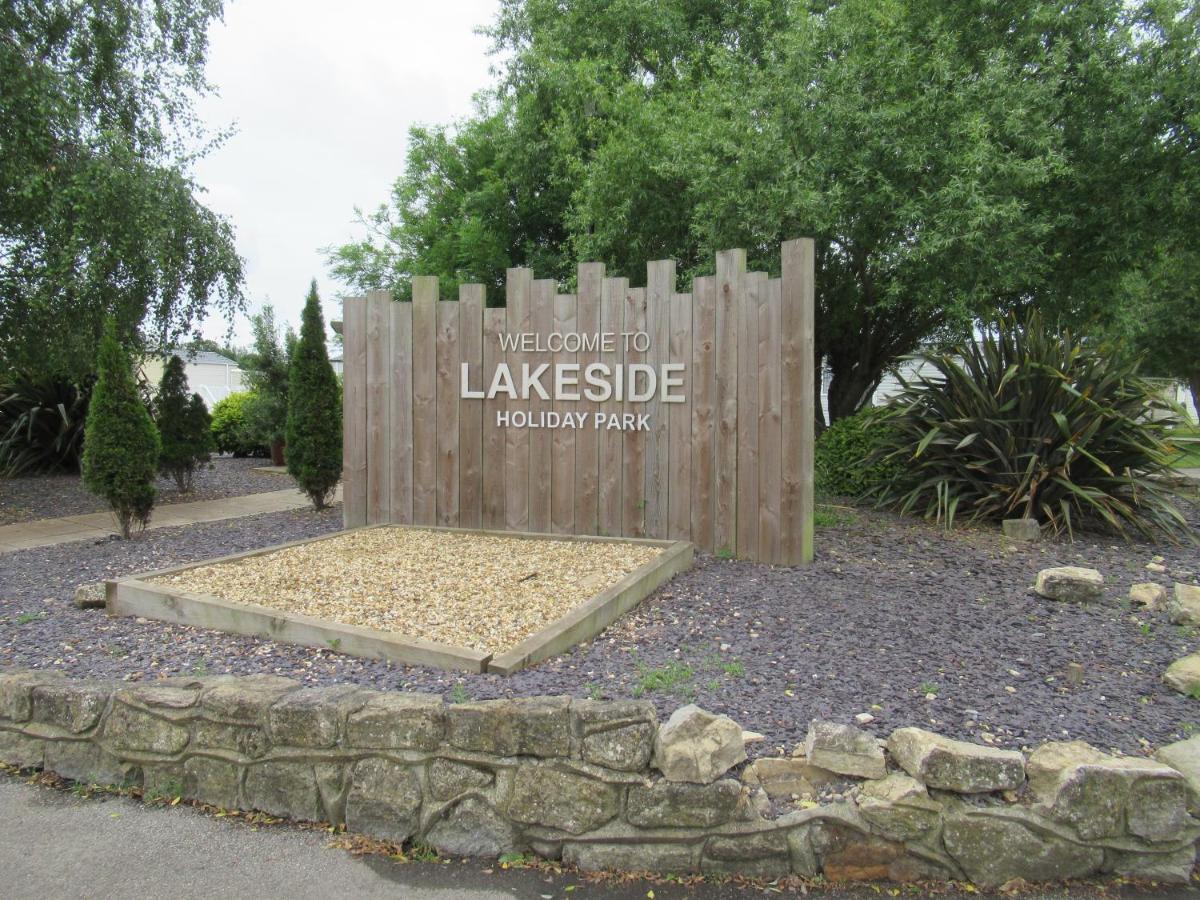 Chichester Lakeside Self-Catering Holiday Home Exterior photo